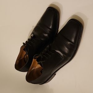 Leather Saks Fifth Avenue dress shoes,  men's size 9.5, black